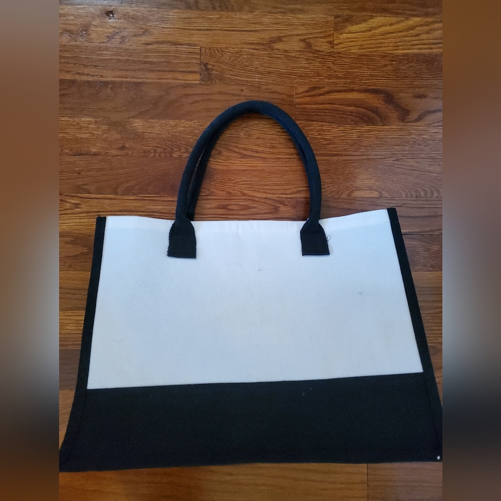Mother of the Groom Tote Bag & Pin - Spacious & Stylish - Smoke/pet Free House - Picture 2 of 6